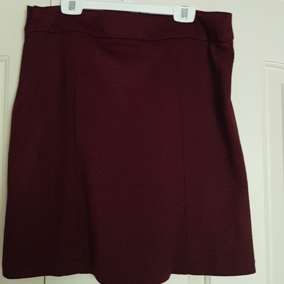 skirt & jacket - Picture 4 of 4